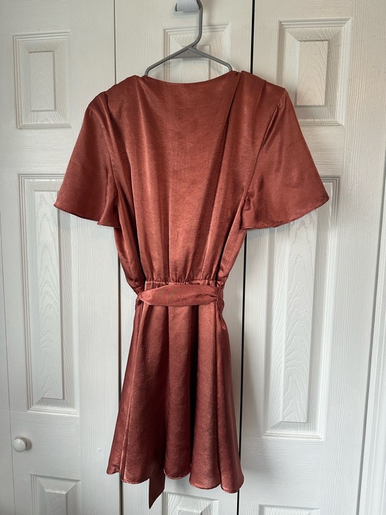 House of Harlow 1960 Copper Rust Satin Wrap Mini Dress - Picture 5 of 8